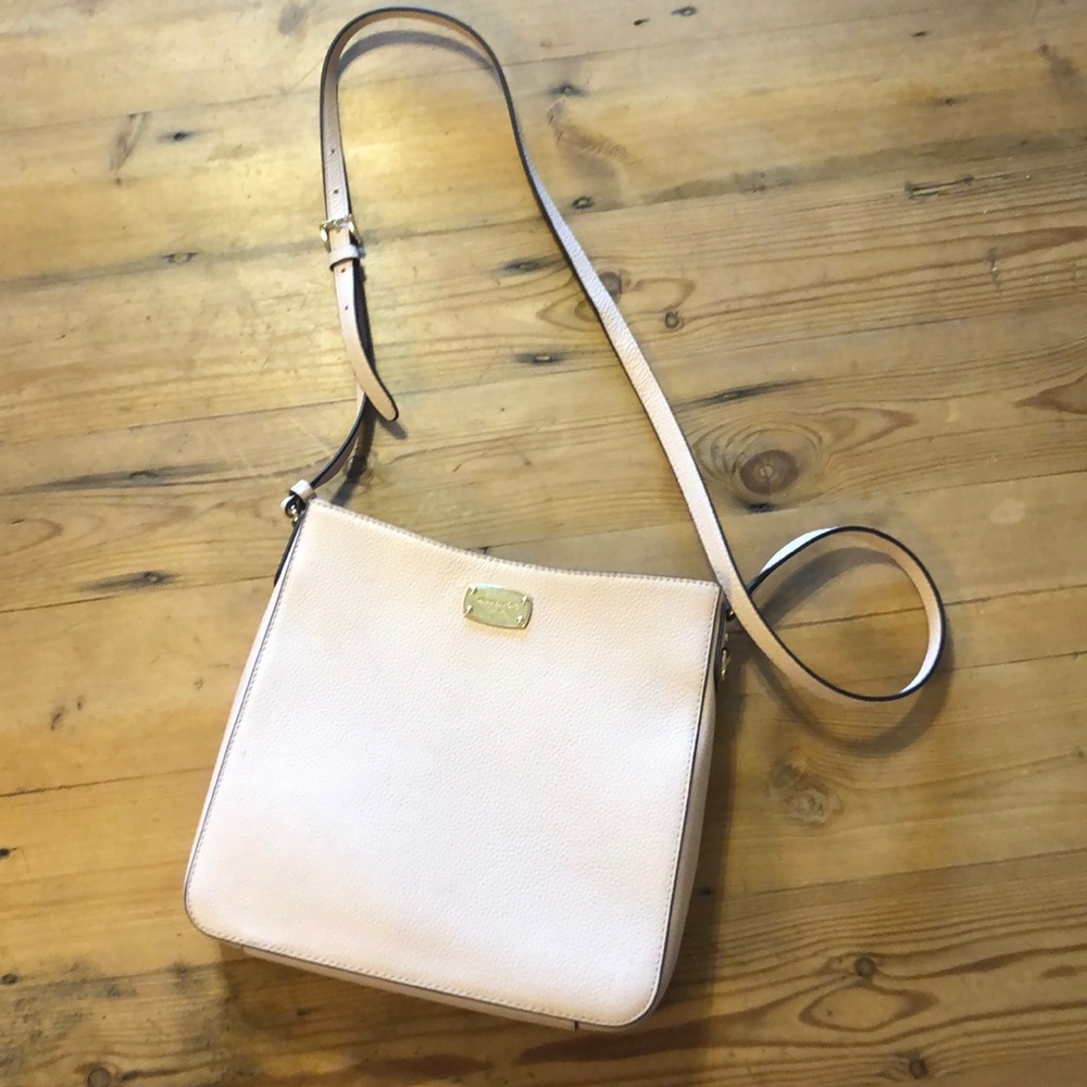 NWT jet set travel Michael Kors Leather handbag